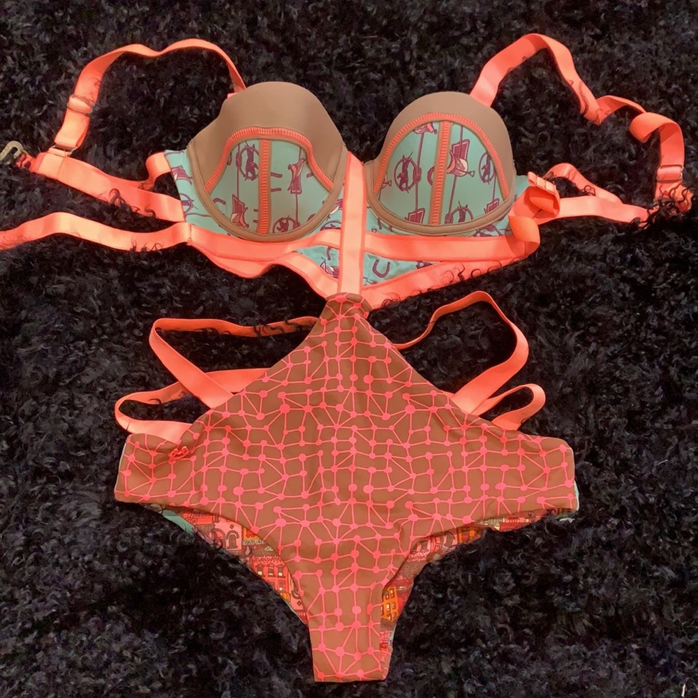 Maaji cut out bath suit